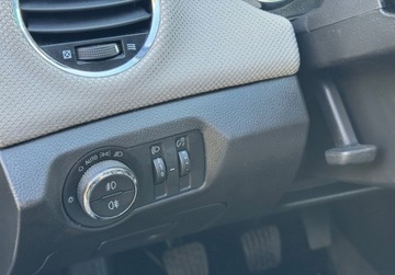 Chevrolet Cruze Sedan 1.8 16V DOHC 141KM 2011 Chevrolet Cruze 1,8 141KM Climatronic PDC Bezwypadkowy Serwis ASO 1.8, zdjęcie 34