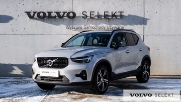 Volvo XC40 Crossover Facelifting 2.0 B3 163KM 2025 Volvo XC 40 VOLVO XC40 B3 Ultra Dark Mild Hybrid B