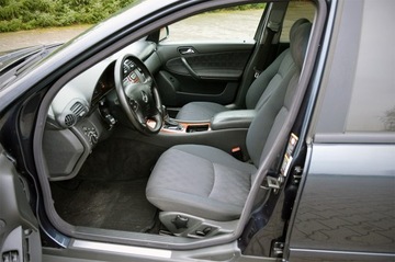 Mercedes Klasa C W203 Sedan W203 2.1 (C 200 CDI) 122KM 2004 MERCEDES C 200 CDI 122PS Avantgarde Bdb Stan AF18" Polecam OKAZJA!, zdjęcie 8