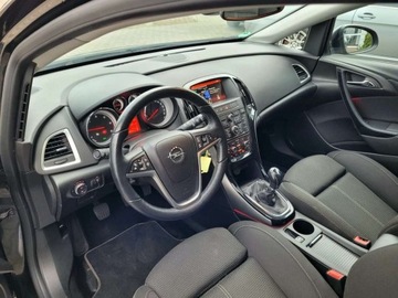 Opel Astra J Sports Tourer Facelifting 2.0 CDTI ECOTEC 165KM 2014 Opel Astra 2.0.164KM. 2.0 Diesel 164KM, zdjęcie 6