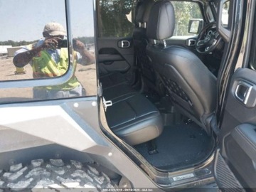 Jeep Wrangler IV 2022 Jeep Wrangler Unlimited Rubicon 392 2022 6.4l 6.4 Benzyna 470KM, zdjęcie 2