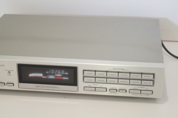 Радиотюнер Пионер Ф-676.