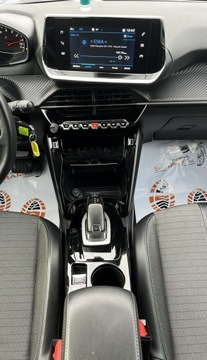 Peugeot 2008 II SUV 1.2 PureTech 130KM 2021 Peugeot 2008 Automat/Manetki /ALLURE/ Salon Pl/, zdjęcie 21