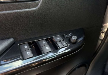 Toyota Hilux VIII Podwójna kabina Facelifting 2.8 D-4D 204KM 2023 Toyota Hilux 2.8 D-4D Double Cab GR Sport 4x4 VAT 23 1 wlasciciel ASO, zdjęcie 20