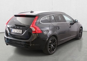 Volvo V60 I Kombi Facelifting 2.0 D2 DRIVE-E 120KM 2015 Volvo V60 D2 Drive-E Kinetic 2.0 Diesel 120KM, zdjęcie 6