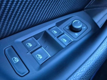 Volkswagen Arteon Shooting Brake R 2.0 TSI 320KM 2023 Volkswagen Arteon Shooting Brake R 4Mot. serwis ASO 2.0TSI 320KM pakiety A, zdjęcie 14