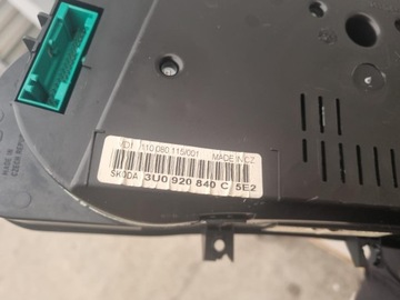 BUDÍKY PŘÍSTROJOVÁ DESKA 3U0920840C SKODA SUPERB I 2.8 V6