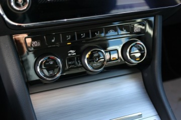 Skoda Superb III Kombi Facelifting 2.0 TSI 190KM 2020 Škoda Superb Skoda Superb Ambition DSG Nawigacja, zdjęcie 23