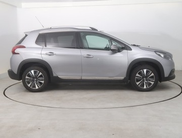 Peugeot 2008 I SUV Facelifting 1.2 PureTech 110KM 2017 Peugeot 2008 1.2 PureTech, Salon Polska, zdjęcie 5