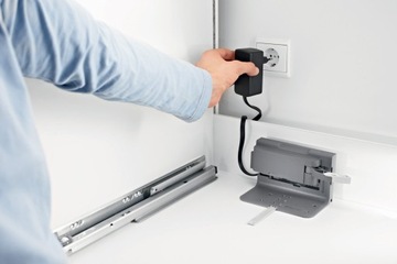 Servo-Drive Uno BLUM Z10UB00EE następca Z10NA30EE