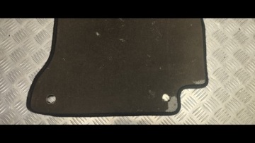 MERCEDES W205 ПЕРЕДНИЕ НАПОЛЬНЫЕ КОВРИКИ ЛЕВЫЙ ПРАВЫЙ AMG