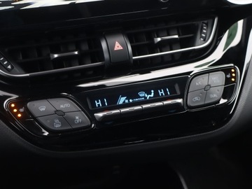 Toyota C-HR I Crossover Facelifting 2.0 Hybrid Dynamic Force 184KM 2021 Toyota C-HR 2.0 Hybrid, Salon Polska, Serwis ASO, zdjęcie 15