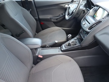 Ford Focus III Hatchback 5d facelifting 2.0 TDCi 150KM 2016 Ford Focus 2.0 TDCi, Salon Polska, Xenon, zdjęcie 8