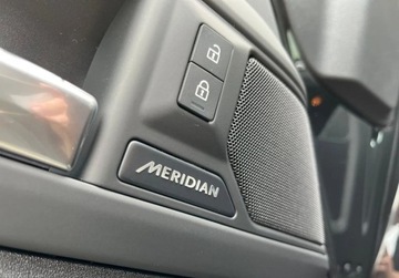 Land Rover Defender IV (L663) Hard Top 90 3.0D R6 250KM 2025 Land Rover Defender 3.0D I6 250 PS AWD Auto X-Dynamic HSE 110 3.0 Diesel, zdjęcie 13