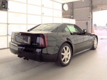 Cadillac XLR 2004 Cadillac XLR Base 2004 4.6 Benzyna 320KM, zdjęcie 4