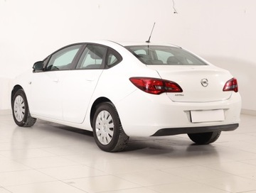 Opel Astra J Sedan 1.6 Twinport ECOTEC 115KM 2018 Opel Astra 1.6 16V, Salon Polska, Serwis ASO, zdjęcie 3