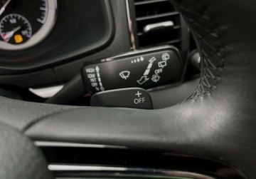 Skoda Karoq Crossover 1.6 TDI 115KM 2018 Skoda Karoq 1.6 TDI DSG GWARANCJA BEZWYPADKOWY kamera navi 1.6, zdjęcie 24