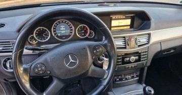 Mercedes Klasa E W212 Kombi 200 CDI BlueEFFICIENCY 136KM 2010 Mercedes-Benz Klasa E Mercedes-Benz Klasa E 200 CDI BlueEff 2.1 Diesel, zdjęcie 10