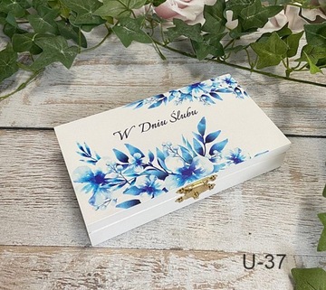 Свадебный сувенир из денежной банкнотной коробки