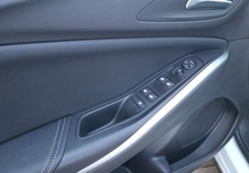 Opel 2024 Opel Grandland 1.2 T mHEV Ultimate SS eDTC6 1.2 Benzyna 136KM, zdjęcie 14