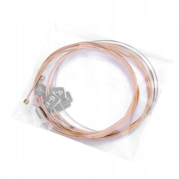 Струны: 6 струн для акустической гитары.