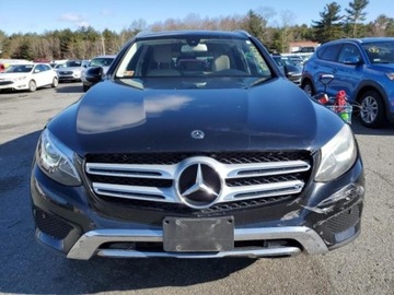 Mercedes GLC C253 2019 Mercedes-Benz GLC Mercedes-Benz GLC 300 4MATIC, od ubezpieczalni 2.0 241KM, zdjęcie 1