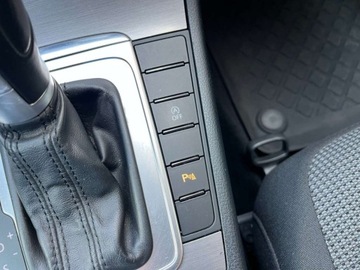 Volkswagen Passat B7 Variant 2.0 TDI CR DPF BlueMotion 140KM 2014 Volkswagen Passat Variant 2.0 diesel 140 KM automat zarej w PL ksiazka, zdjęcie 13