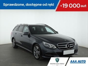 Mercedes Klasa E W212 Kombi Facelifting 250  211KM 2015 Mercedes E E 250, Salon Polska, Automat, Skóra