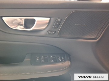 Volvo V60 II  Kombi Facelifting 2.0 B4 B 197KM 2025 Volvo V60 Volvo V60 B4 B Ultra Dark - Gwarancja do, zdjęcie 16