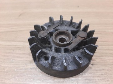 STIHL FS 200 AV МАГНИТНОЕ КОЛЕСО