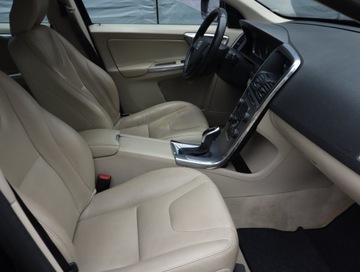 Volvo XC60 I SUV Facelifting 2.4 D5 220KM 2016 Volvo XC60 D5, Salon Polska, 217 KM, 4X4, zdjęcie 8