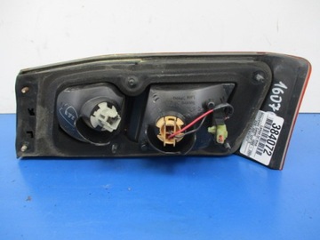 GALANT VIII KOMBI 98R SVĚTLO ZADNÍ LEVÝ KRYT ORIGINÁL