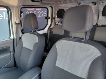 Renault Kangoo II Mikrovan Facelifting 2013 1.5 dCi 90KM 2016 Renault Kangoo Long Klimatyzacja Elektryka Tempomat 1.5 Diesel 90KM, zdjęcie 10