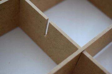 ПОЛКА ДЛЯ АВТОМОБИЛЕЙ CARS SPRINGS HOT WHEELS ОРГАНИЗАТОР НА 80 СИДЕНИЙ ДЕРЕВЯННЫЙ