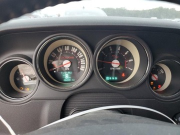 Dodge Challenger III 2009 Dodge Challenger Cpe rt 5.7 Benzyna 372KM, zdjęcie 9