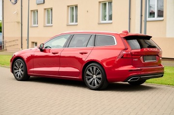 Volvo V60 II  Kombi 2.0 T5 250KM 2019 MEGA KOLOR __JASNE SKÓRY __SUPER PEDANTYCZNY STAN_, zdjęcie 6
