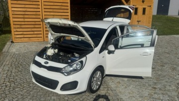 Kia Rio III Hatchback 3d 1.2 DOHC CVVT 85KM 2012 Kia Rio 1.2 Benzyna 85KM z Niemiec - 2 kpl. kół, zdjęcie 12