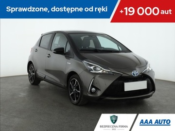 Toyota Yaris III Hatchback 5d Facelifting Hybrid 100KM 2017 Toyota Yaris Hybrid, Salon Polska, Serwis ASO