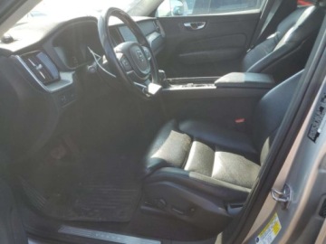 Volvo XC60 II 2019 Volvo XC 60 2019 r., 2,0L T6 MOMENTUM 2.0 Benzyna 316KM, zdjęcie 8