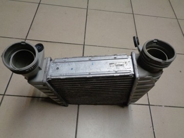 CHLADIČ INTERCOOLER PRAVÝ PHAETON 3,0 3D0145804