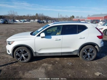 Volvo XC40 2022 Volvo XC 40 T5 Inscription 2022 2.0l 2.0 Benzyna 248KM, zdjęcie 5
