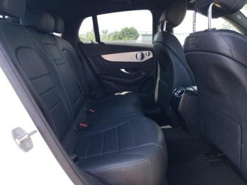 Mercedes GLC C253 2019 Mercedes-Benz GLC 2019 Mercedes-Benz GLC GLC 300 4MATIC Coupe 2.0 Benzyna, zdjęcie 10