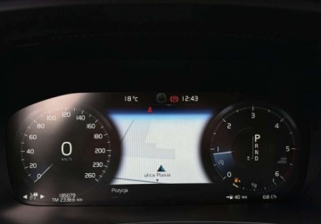 Volvo V90 II Kombi 2.0 D3 150KM 2019 Volvo V90 D3 150KM SKORY NAVIautomat GWARANCJA bezwypadkowy 2.0, zdjęcie 10
