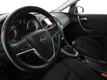 Opel Astra J Sports Tourer Facelifting 1.4 Turbo ECOTEC 140KM 2015 Opel Astra 1.4T Style Klimatyzacja Tempomat Navi, zdjęcie 13
