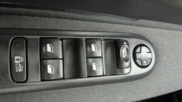 Peugeot 5008 I Minivan 1.6 HDi FAP 115KM 2013 Peugeot 5008 1.6HDi 115PS OPŁACONY Bezwypadkowy, zdjęcie 30