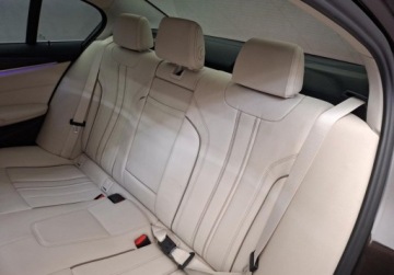 BMW Seria 5 G30-G31 Limuzyna 520d 190KM 2017 BMW Seria 5 520d xDrive 190 KM G30 2017 2.0 Diesel 190KM, zdjęcie 16