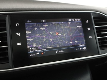 Peugeot 308 II Hatchback Facelifting 1.2 PureTech 130KM 2019 Peugeot 308 Allure automat panorama navi PDC, zdjęcie 24
