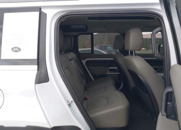 Land Rover Defender IV (L663) 90 2.0 i4P 300KM 2023 Land Rover Defender 2023r., 110 S, 2L, od ubezpieczalni 2.0 Benzyna 300KM, zdjęcie 7