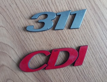 MERCEDES SPRINTER 906 ZNAKY ZNAK LOGO OZNAČENÍ NÁPIS 311 CDI