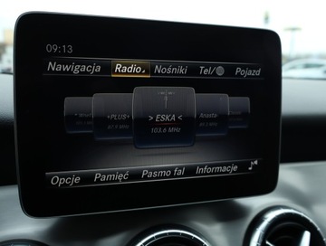 Mercedes CLA C117 Shooting Brake Facelifting 1.6 200 156KM 2018 Mercedes CLA 200, Salon Polska, Automat, Skóra, zdjęcie 11